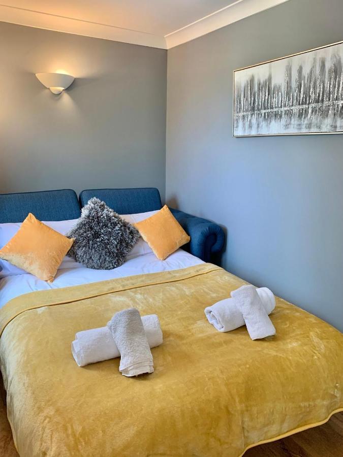 Risinghurst, Oxford, An Entire 2Beds, 2Bathrooms, Free Wi-Fi, Free Parking Esterno foto